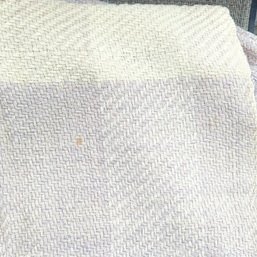 Woven Wool Blanket - Picture 4 of 8